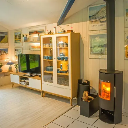 Nis - 900m From The Sea By Interhome